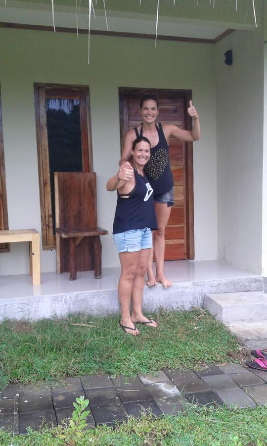 Village Corner Homestay Kuta  Экстерьер фото