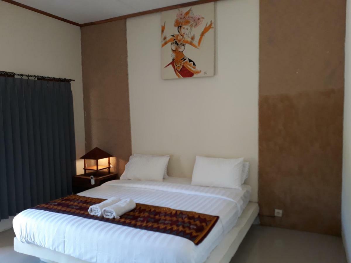 Village Corner Homestay Kuta  Экстерьер фото